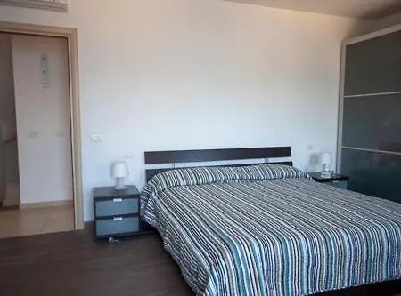 Villa Le Rose Sleeps 6 - Families Only Please *