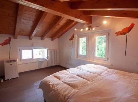 Villa Le Rose Sleeps 6 - Families Only Please Menaggio