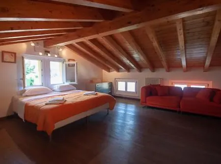 Le Rose Sleeps 6 - Families Only Please * Menaggio