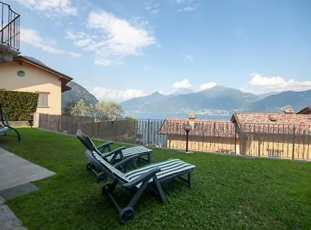 Le Rose Sleeps 6 - Families Only Please Villa Menaggio
